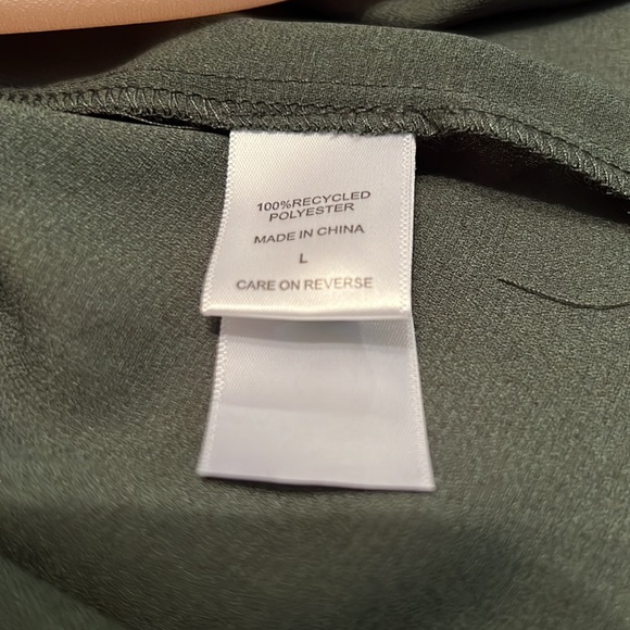 Happy X Nature Floral Flutter Sleeve Blouse - Picture 11 of 12